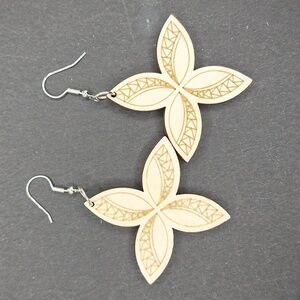 Laser engraved earrings butterfly clover shape lightweight earrings